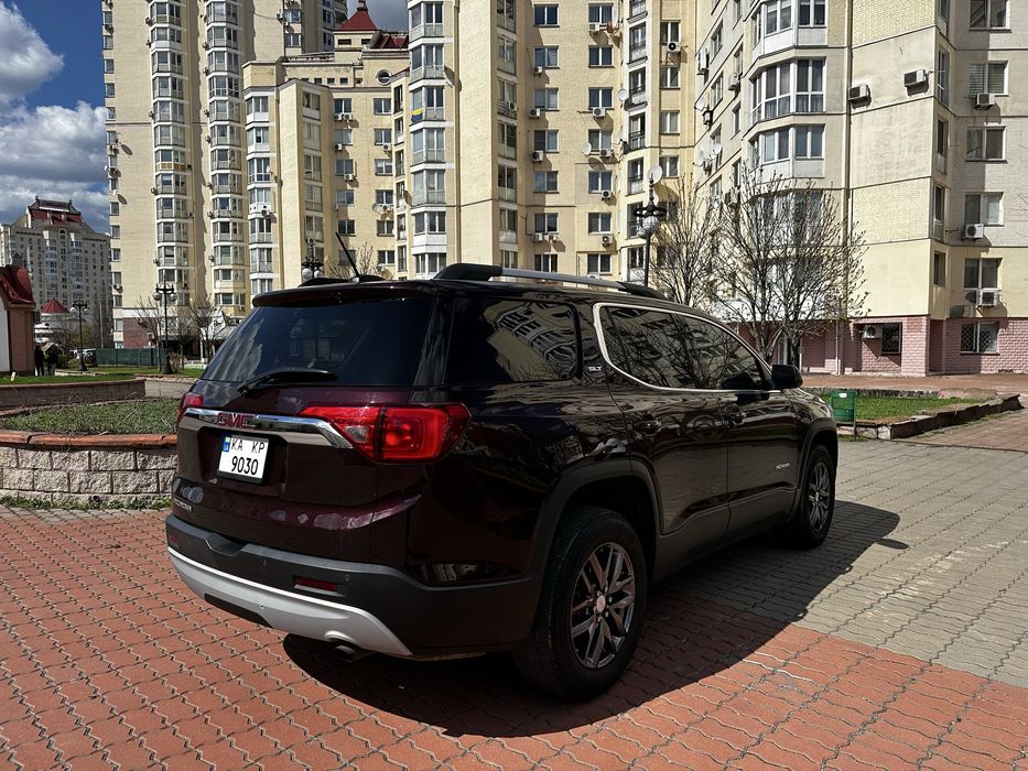 Продаю GMC Acadia 2016 6 місць кросовер