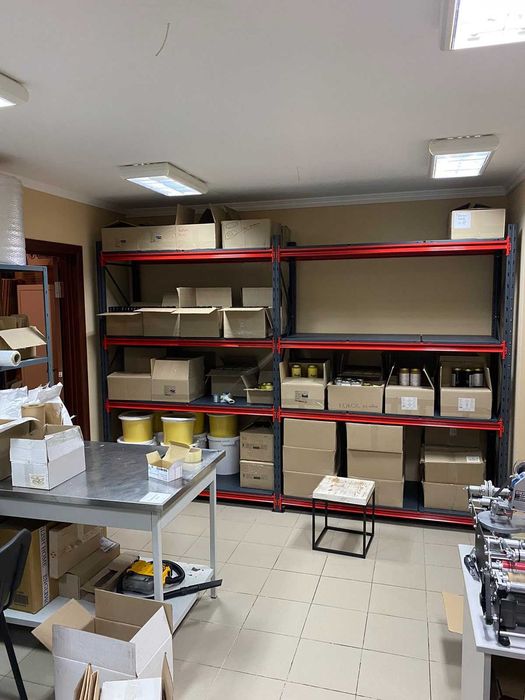 Стелаж на склад. В гараж. Складські металеві збірно розбірні. Шини