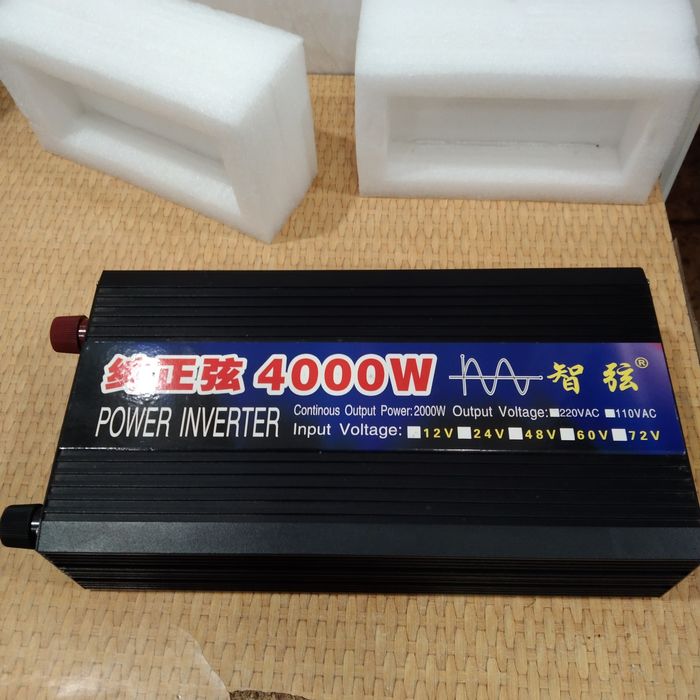Інвертори 12 х220 з чистим сінусом вихідного струму  4000 вт та 3000вт