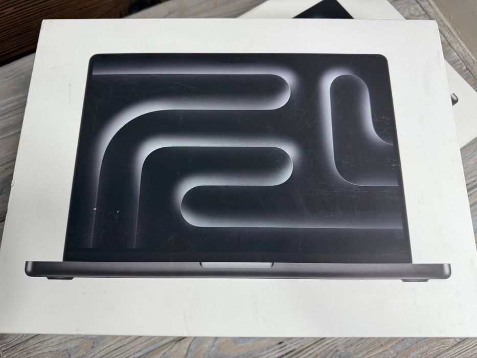 НОВЫЙ ! MacBook Pro 14 M3Pro 18/512 Mid 2023 Space (MRX33/Z1AU0021G)