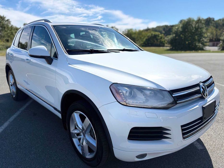 Volkswagen Touareg Executive      2013