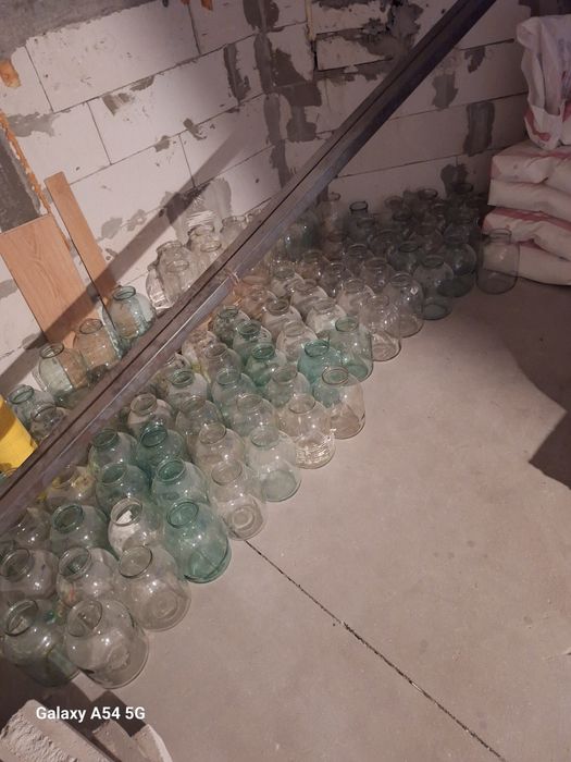Продам банки 3л.1л.
