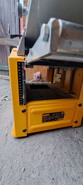 Strugarka grubościowa Dewalt