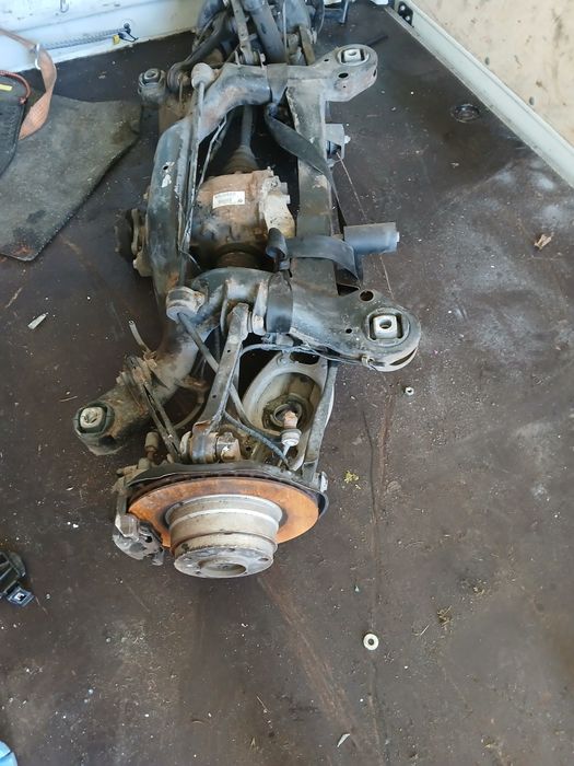 Piasta tył wahacze półosie bmw e90