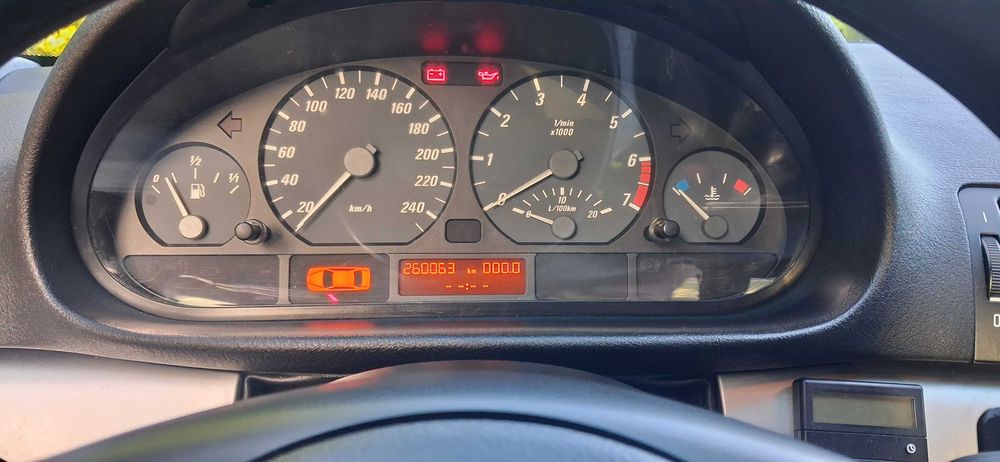 BMW e46 318i COUPE