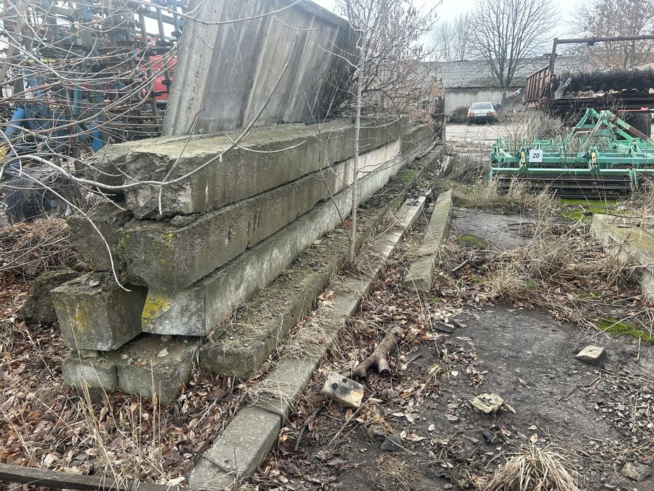 Сваї залізобетонні