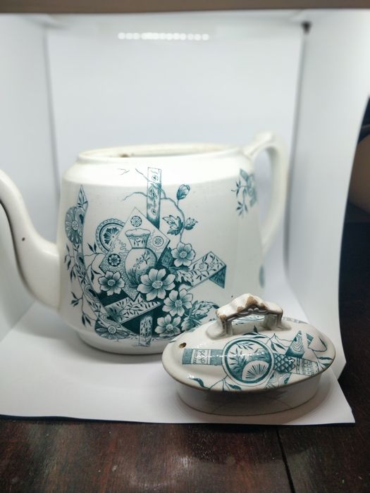 Bule em Faiança da Fabrica de Alcântara