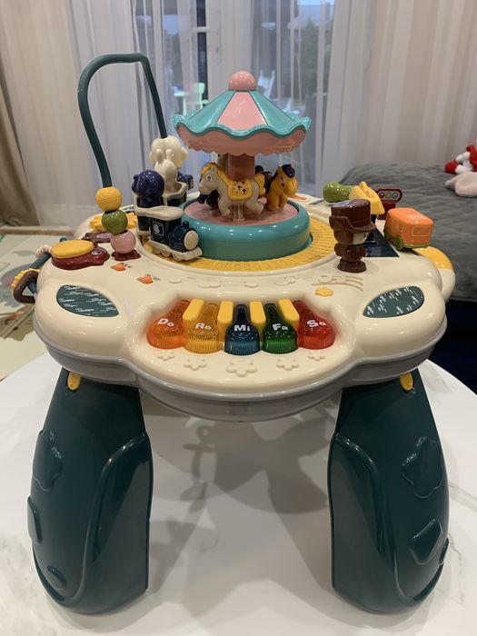 Інтерактивний музичний столик.