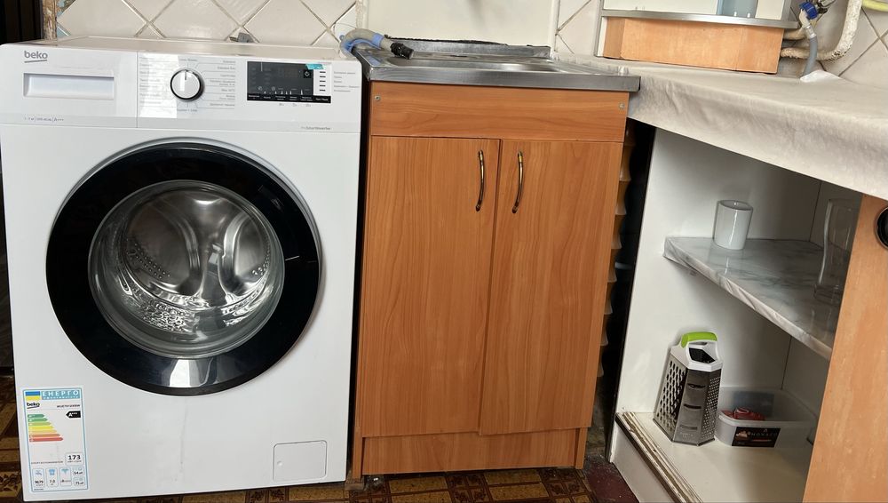 Продам 2 кімнатну кв ( бульвар Студентський)