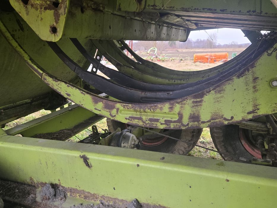CLAAS quadrant  2200  krone vicon