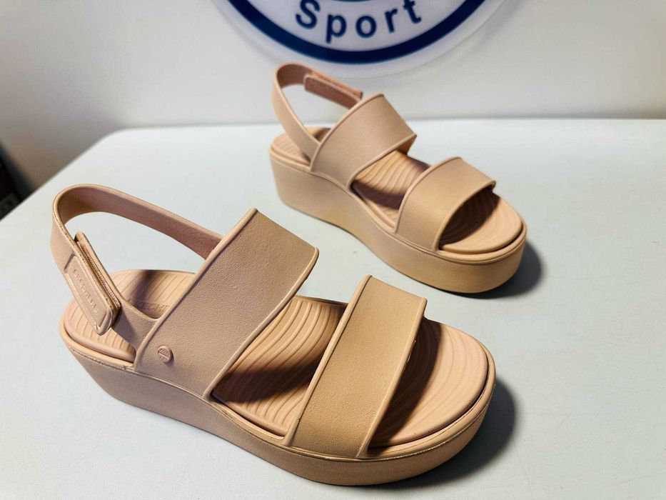 Skechers Arch Fit Upbeat sandały damskie 37   40    111257 / LTPK