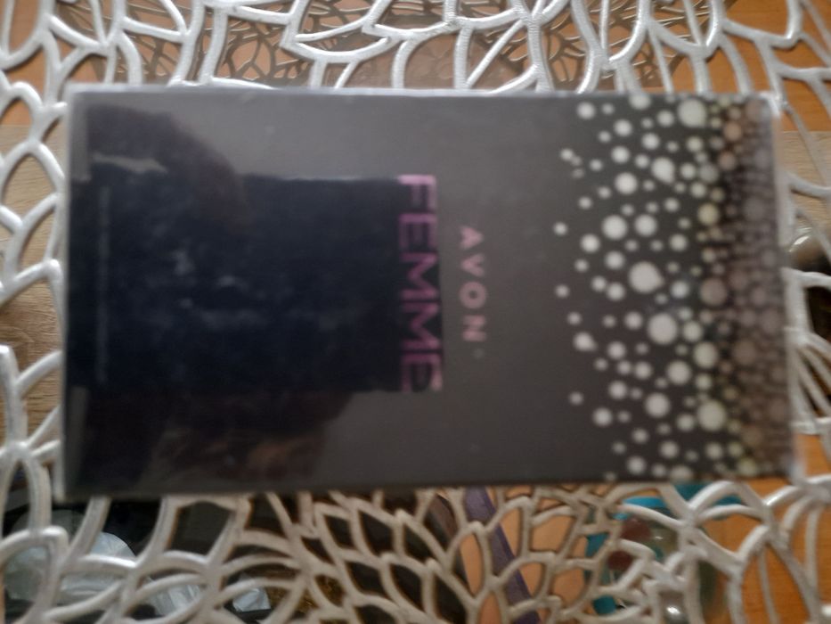 Unikat Avon Femme 50ml woda perfumowana