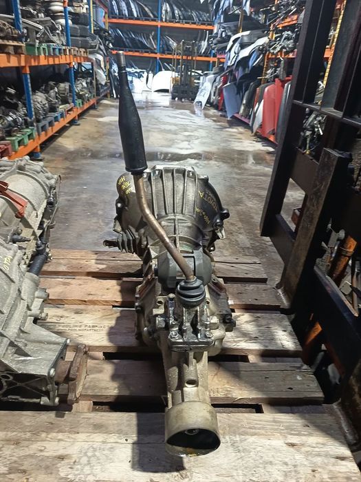 caixa velocidades Toyota Hiace motor 2L ano 2000