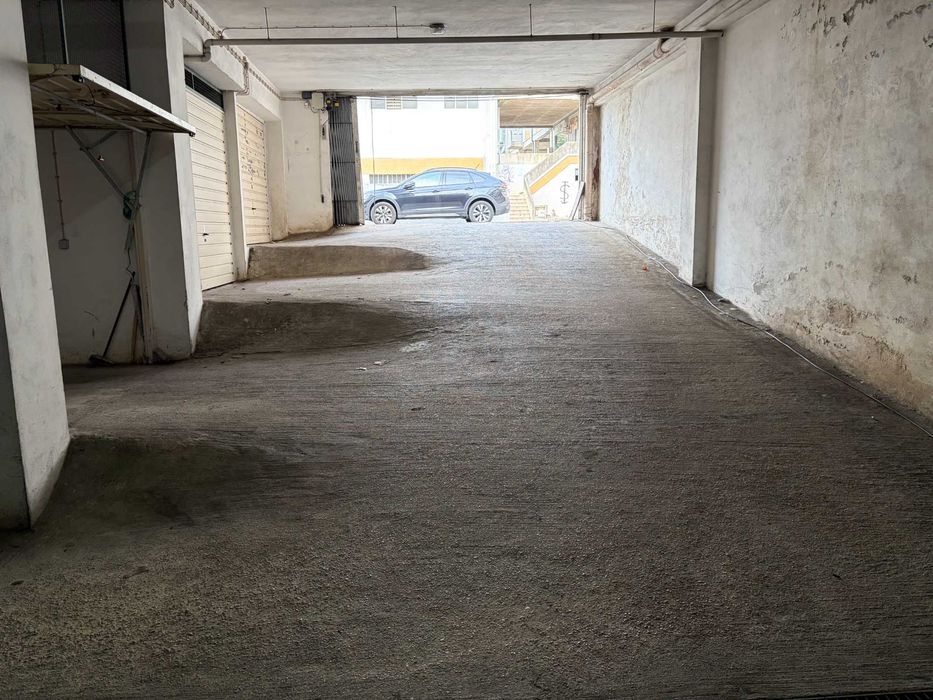 Garagem ampla 27m2