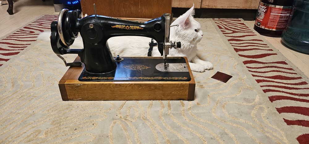 Швейная ручная машинка Подольск 2М