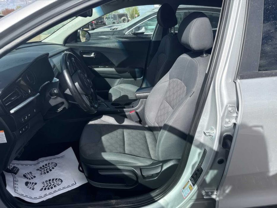 Kia Niro hybrid      2019