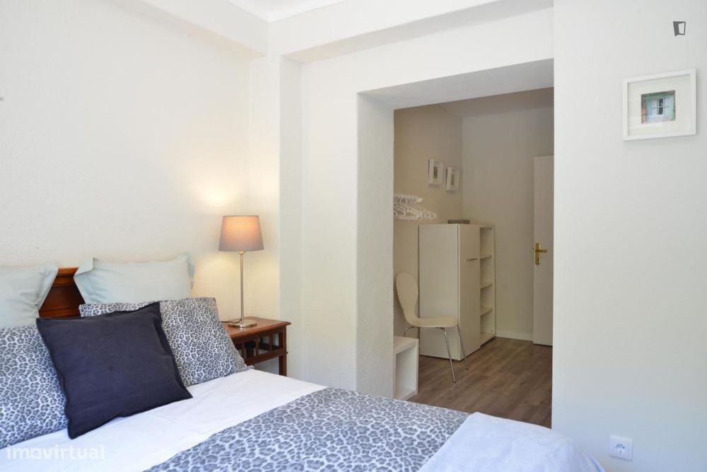 Apartamento com 3 quartos - localizado em Campolide Lisbon