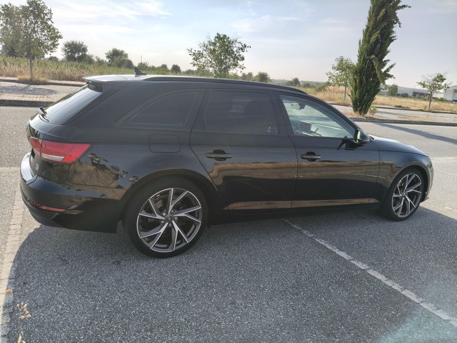 AUDI A4 AVANT S-tronic