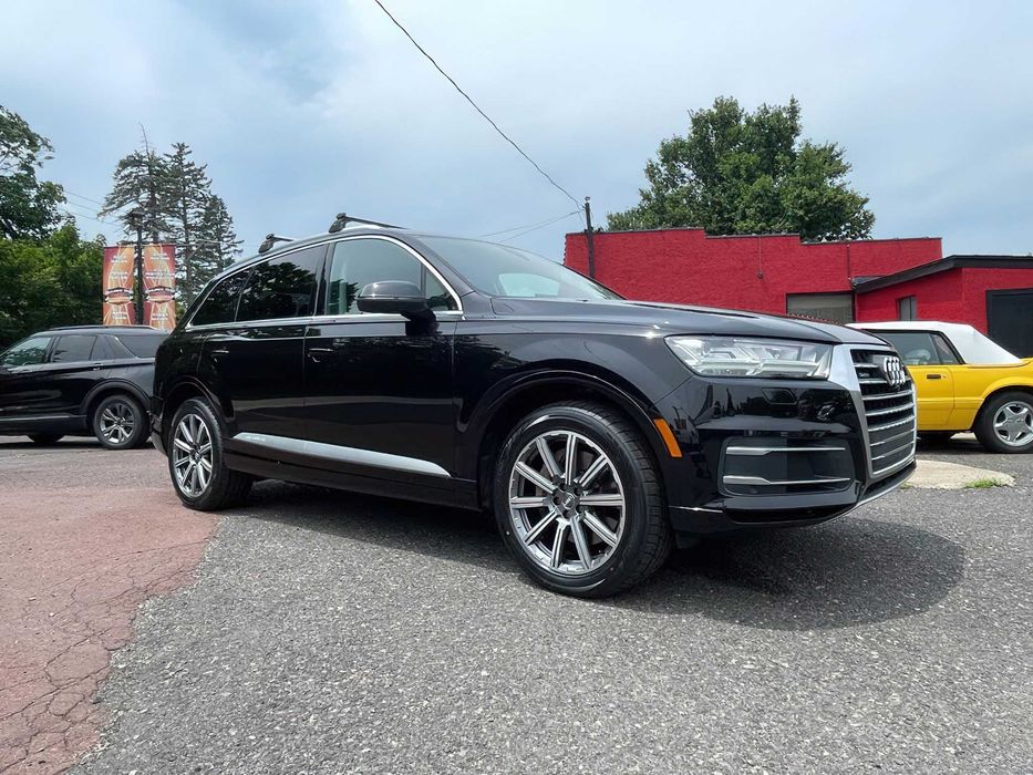 Audi Q7 45 TFSI quattro Premium Plus      2019
