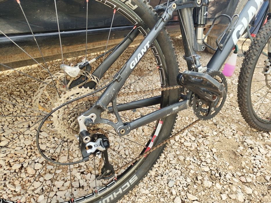 Giant NRS3 BTT full suspension