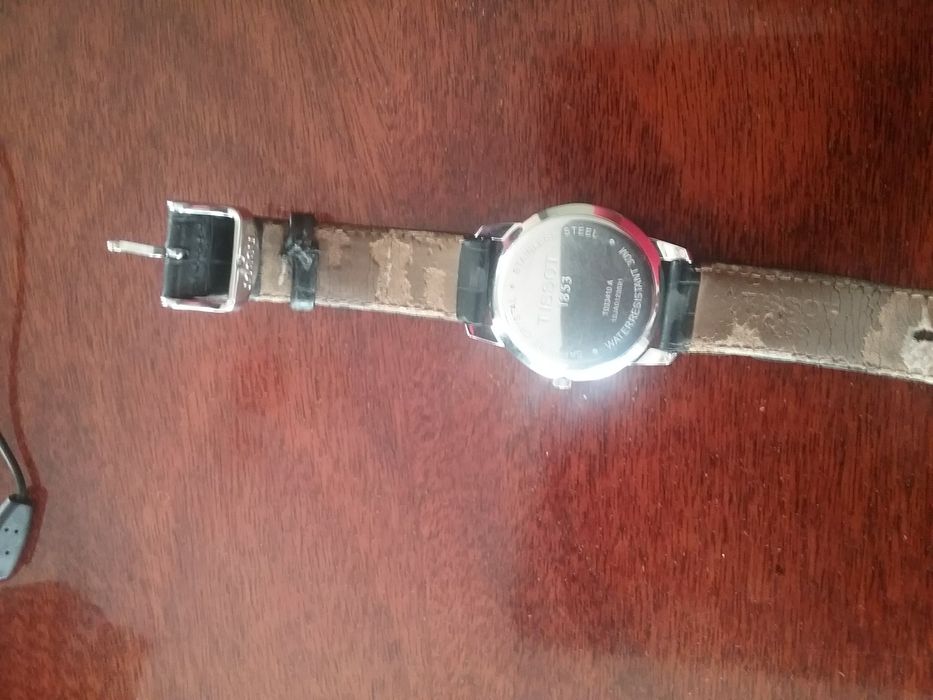 Продам часы Tissot Швейцария