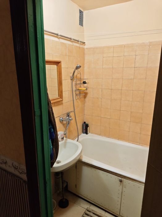 Продам 3 кім, Центр, Цегла, Меблі та техніка