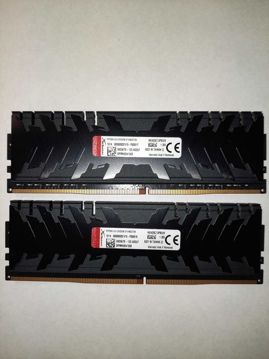 Модуль Пам'яті HyperX Predator 16 ГБ (2×8 ГБ) DDR4 2666 MHz