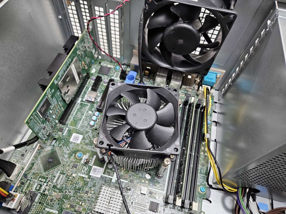 DELL POWEREDGE T140 i3-8100 3.6 GHz/8Gb DDR4/5Tb сервер LFF, 20+ шт