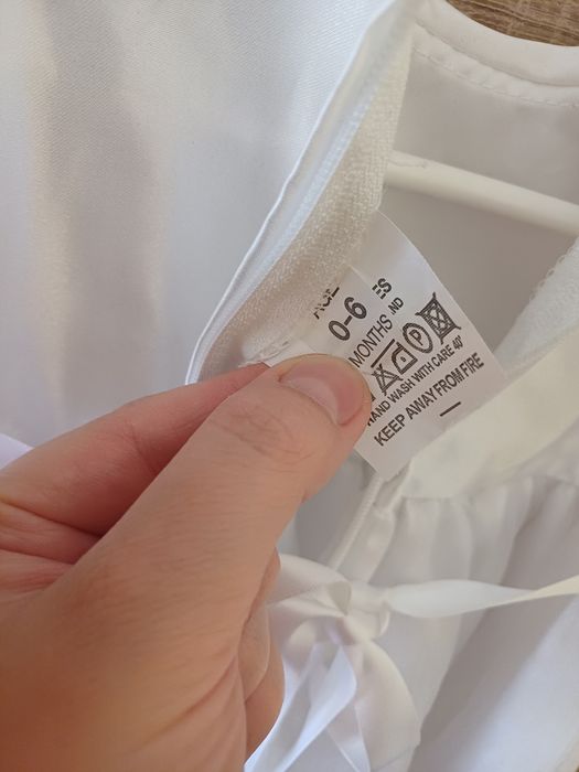 Przepiękna biała długa sukienka chrzest