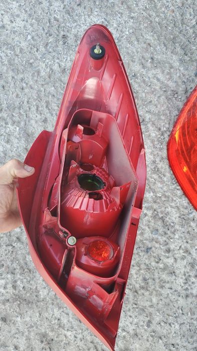Задні фанарі ліхтарі стопи Пежо/Peugeot  207