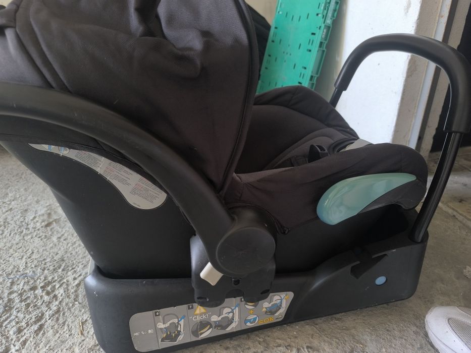 Ovo de bebé Cybex com base ISOFIX