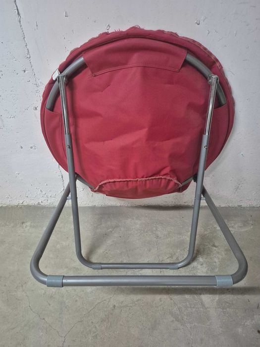Cadeira redonda para varanda