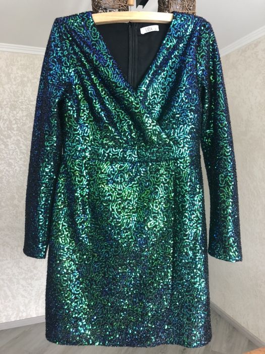 Святкова вечірня сукня розміру L