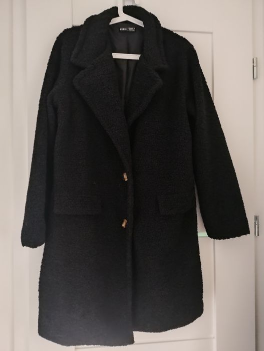 Płaszcz czarny rozm. M.