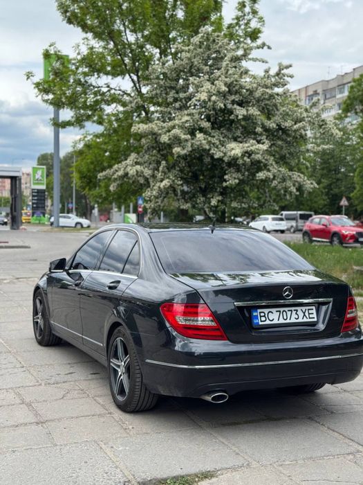 Mercedes-Benz c-class