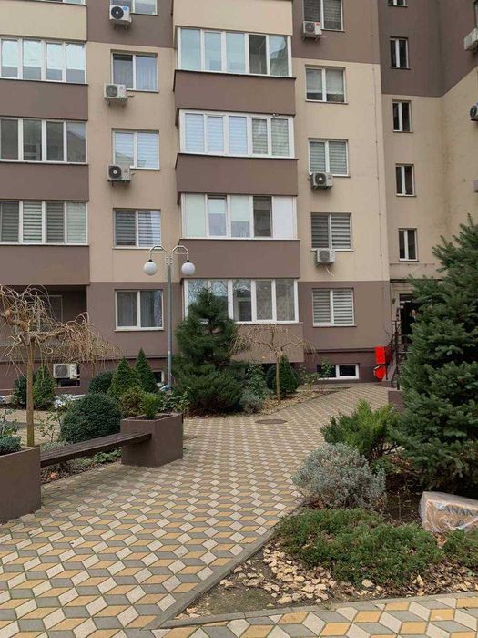 Солнечная Квартира Премиум-Класса с Низкими Коммунальными!