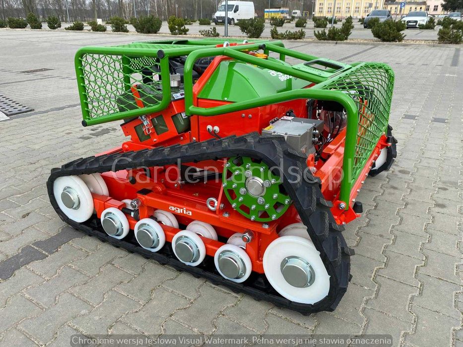 Kosiarka (robot) mulczująca AGRIA 9600, koszenie stromych terenów