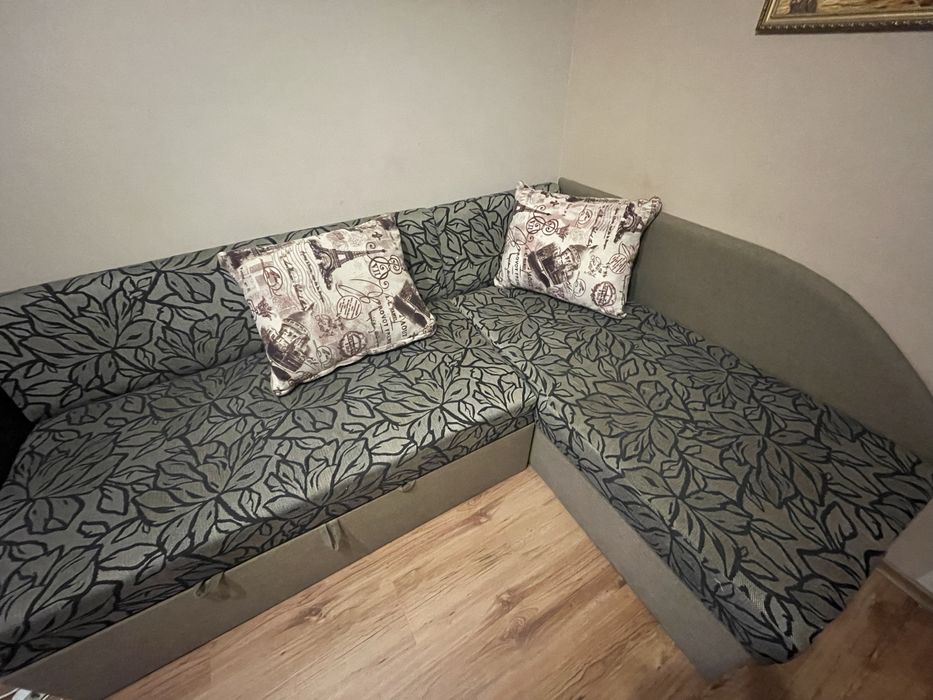 Диван- ліжко, з 2х спальним місцем