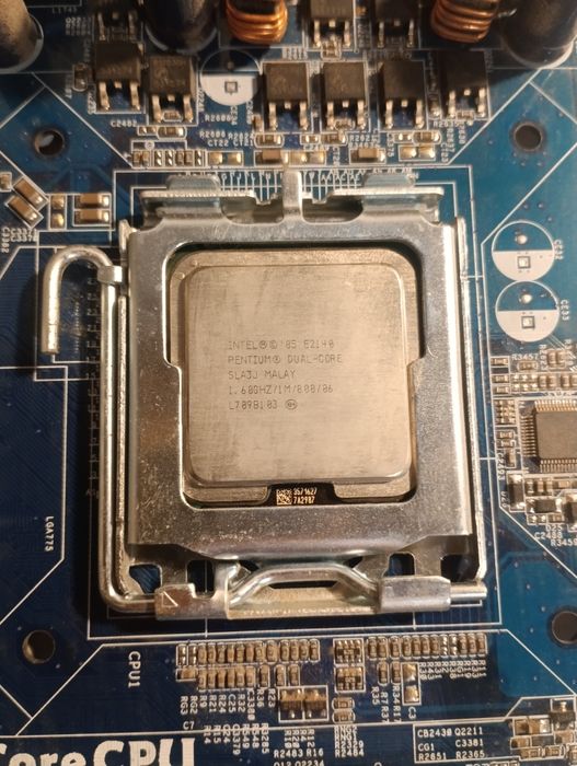 Материнська плата LGA775 asrock 775vm800