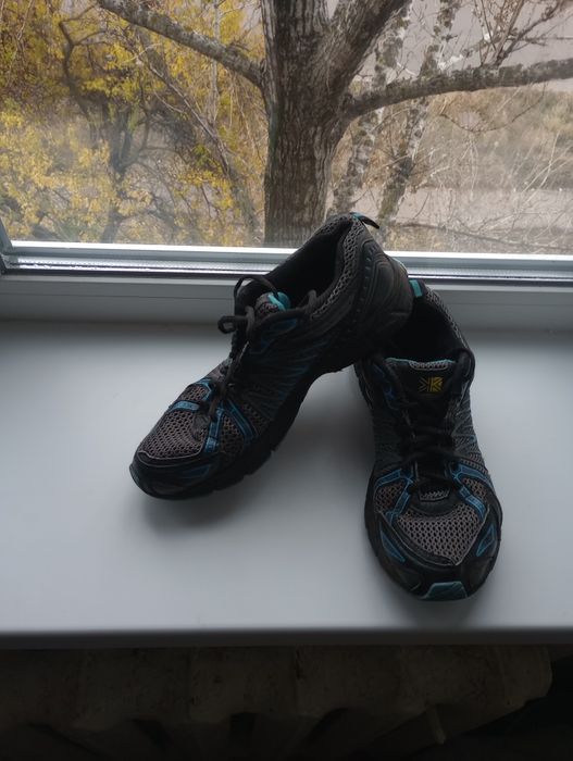 Кроссовки Karrimor 39р фирменн. 25 см