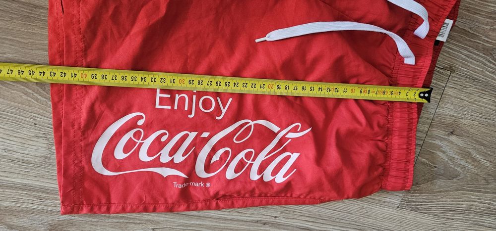 Szorty kąpielowe męskie COCA-COLA rozmiar L wymiary na zdjęciach