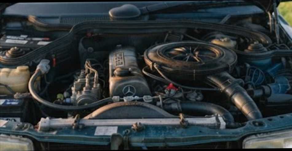 Mercedes Benz - Motor 190D mais caixa de 5 velocidades