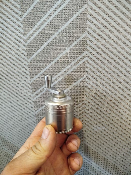 Млинок механічний для помолу горіха, імбиру.