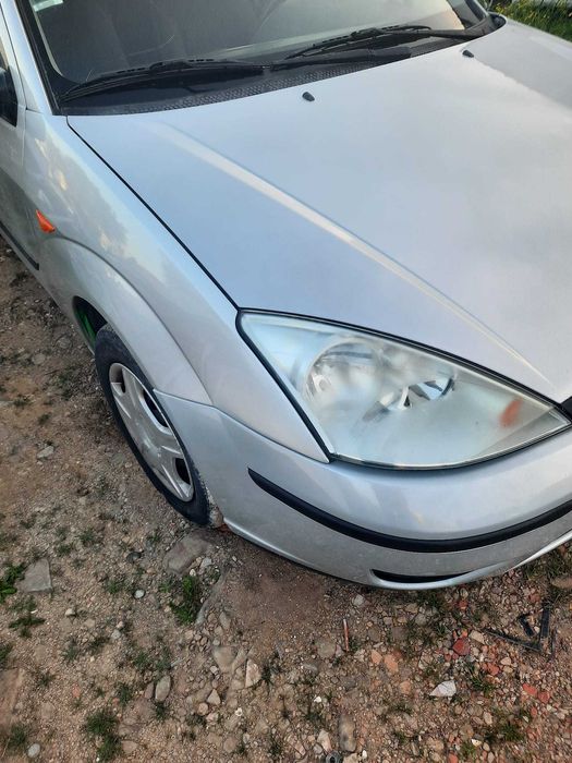 Ford Focus 1.4 Finesse Usado