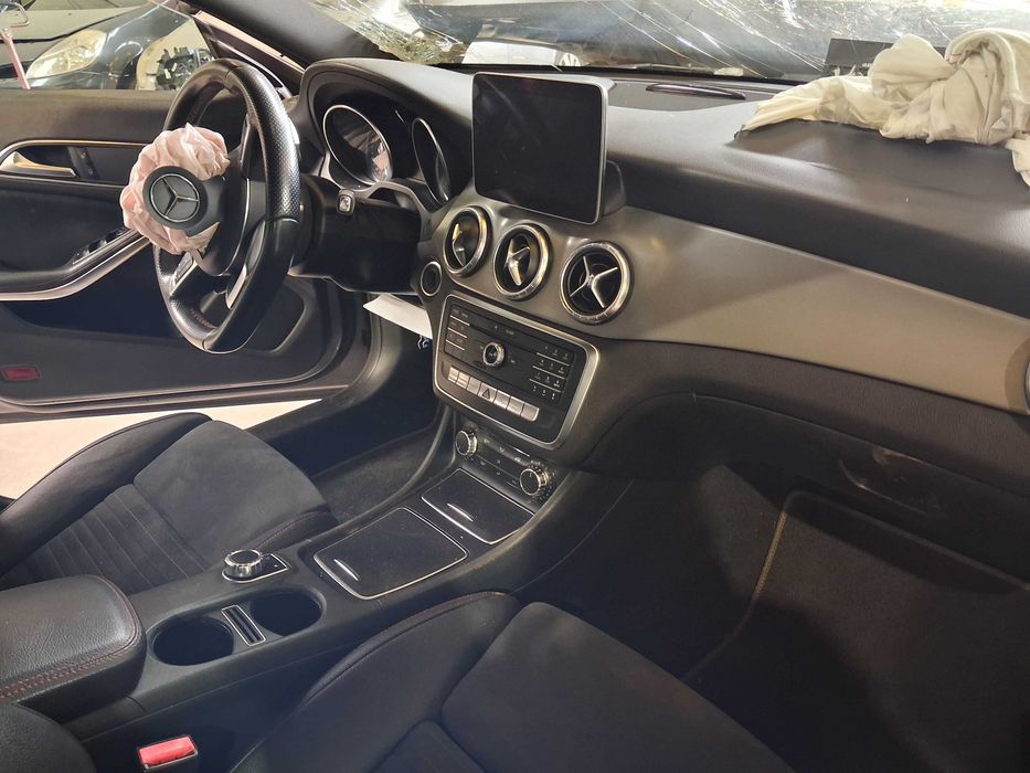 Salvado Mercedes-Benz CLA 220 Cdi de 2018