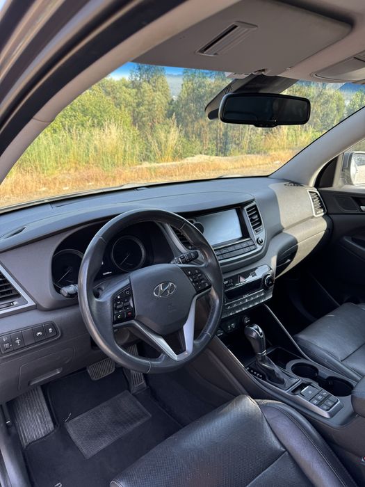 Hyundai Tucson 1.7 CRDi Premium – Caixa Automática | 2016 | 160.000 km