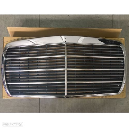 Grelha Mercedes w123 novo