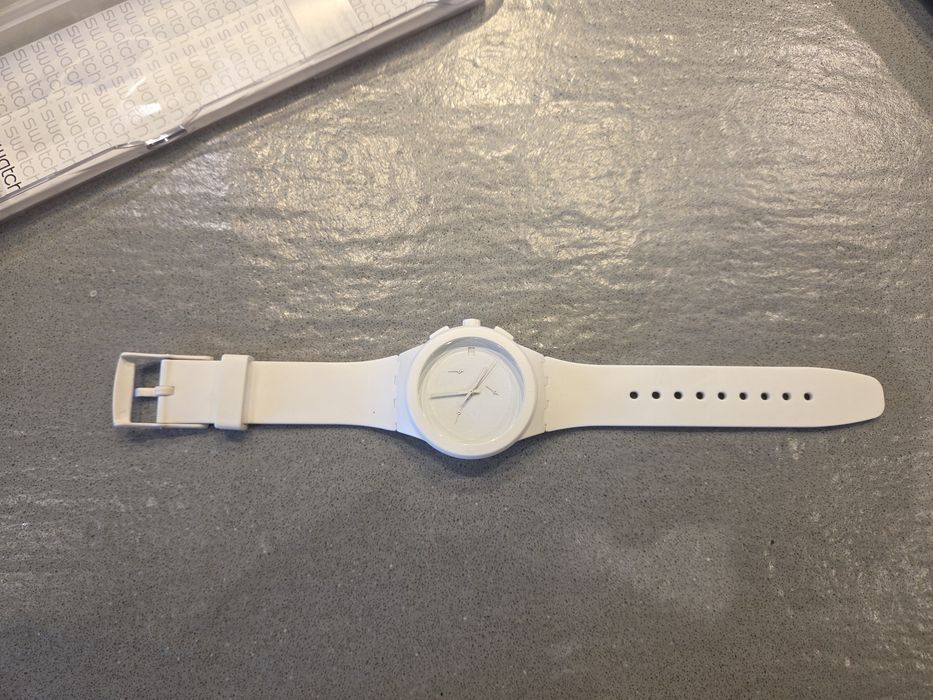 Zegarek SWATCH 42mm biały Silikonowy pasek