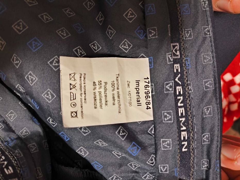 Garnitur męski Evenemen Imperiall granatowy slim fit 176/96/84