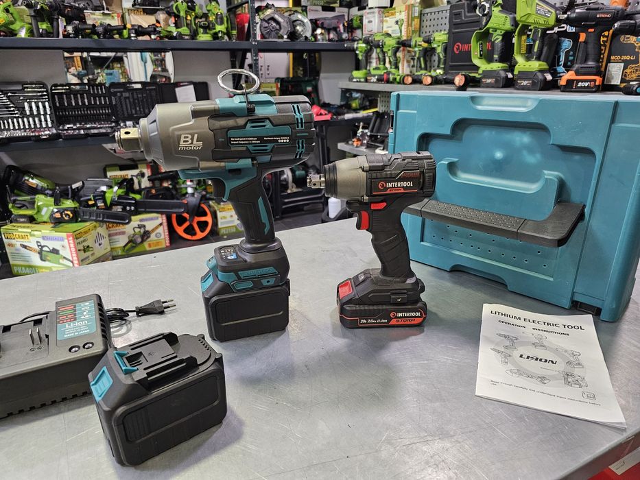 2100Nm 3/4 Гайковерт ударный аккумуляторный Profii-Tec /Makita 7.0Ah
